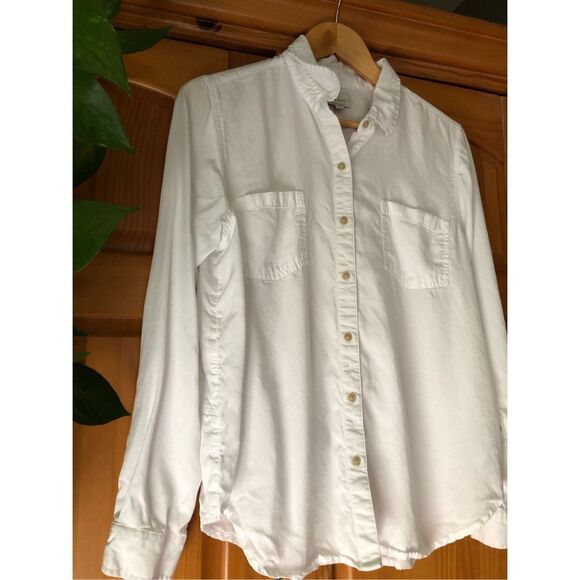 Women's Lucky Brand Split Back Button Front Shirt SZ M - Picture 2 of 10